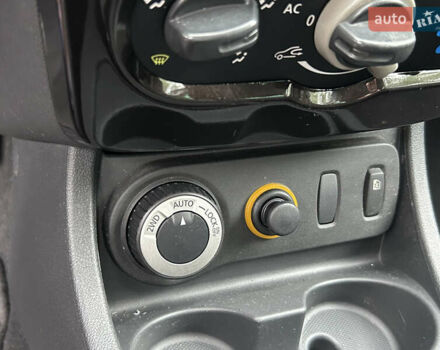 Серый Дачия Duster, объемом двигателя 1.6 л и пробегом 185 тыс. км за 9200 $, фото 17 на Automoto.ua