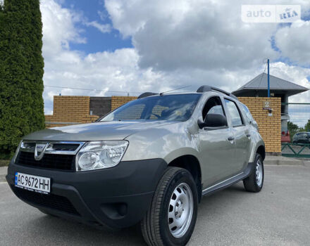 Сірий Дачія Duster, об'ємом двигуна 1.6 л та пробігом 135 тис. км за 8200 $, фото 9 на Automoto.ua