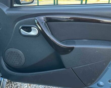 Сірий Дачія Duster, об'ємом двигуна 1.5 л та пробігом 256 тис. км за 9500 $, фото 19 на Automoto.ua