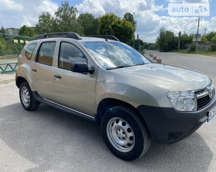 Сірий Дачія Duster, об'ємом двигуна 1.6 л та пробігом 135 тис. км за 8200 $, фото 2 на Automoto.ua