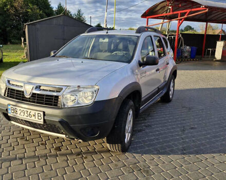Серый Дачия Duster, объемом двигателя 1.6 л и пробегом 130 тыс. км за 8000 $, фото 3 на Automoto.ua