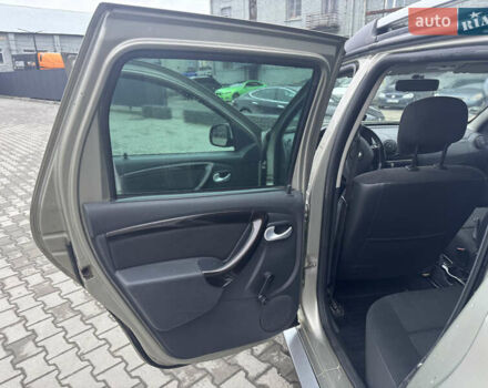 Сірий Дачія Duster, об'ємом двигуна 1.46 л та пробігом 196 тис. км за 10500 $, фото 26 на Automoto.ua
