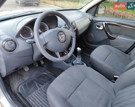 Серый Дачия Duster, объемом двигателя 1.6 л и пробегом 130 тыс. км за 8400 $, фото 22 на Automoto.ua