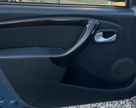 Сірий Дачія Duster, об'ємом двигуна 1.5 л та пробігом 256 тис. км за 9500 $, фото 18 на Automoto.ua