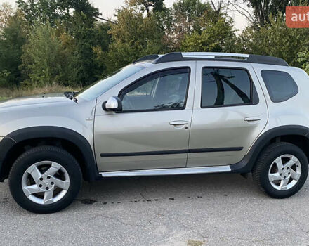 Сірий Дачія Duster, об'ємом двигуна 1.6 л та пробігом 175 тис. км за 8800 $, фото 6 на Automoto.ua