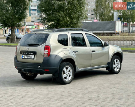 Серый Дачия Duster, объемом двигателя 1.6 л и пробегом 262 тыс. км за 8999 $, фото 4 на Automoto.ua