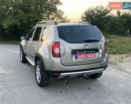 Сірий Дачія Duster, об'ємом двигуна 1.6 л та пробігом 175 тис. км за 8800 $, фото 5 на Automoto.ua