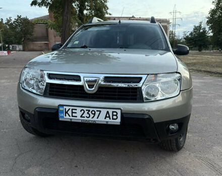 Сірий Дачія Duster, об'ємом двигуна 1.6 л та пробігом 250 тис. км за 7599 $, фото 2 на Automoto.ua