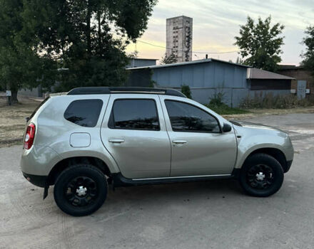 Сірий Дачія Duster, об'ємом двигуна 1.6 л та пробігом 250 тис. км за 7599 $, фото 3 на Automoto.ua