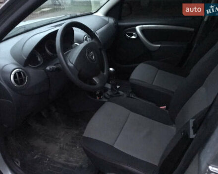 Серый Дачия Duster, объемом двигателя 1.5 л и пробегом 260 тыс. км за 8500 $, фото 3 на Automoto.ua