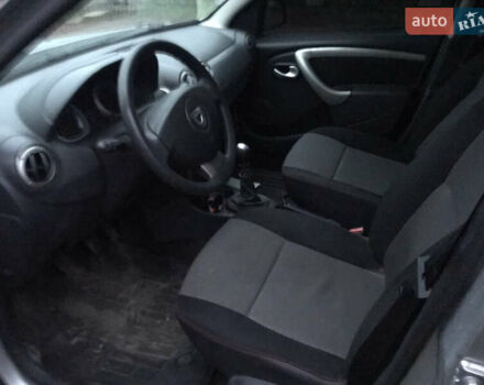 Серый Дачия Duster, объемом двигателя 1.5 л и пробегом 260 тыс. км за 8500 $, фото 2 на Automoto.ua