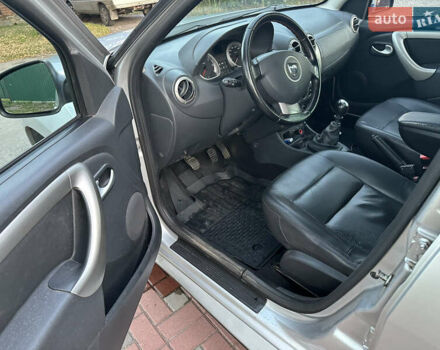 Серый Дачия Duster, объемом двигателя 1.46 л и пробегом 180 тыс. км за 10499 $, фото 46 на Automoto.ua