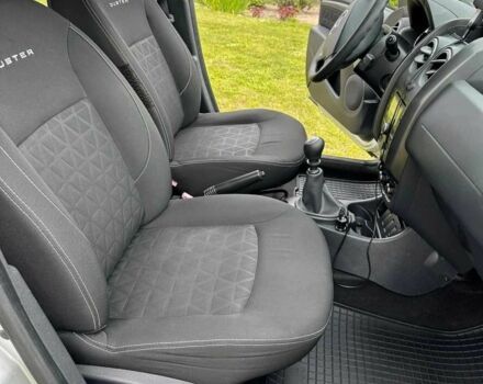Серый Дачия Duster, объемом двигателя 1.5 л и пробегом 180 тыс. км за 8000 $, фото 4 на Automoto.ua