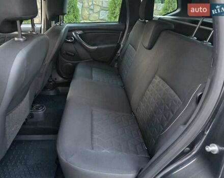 Серый Дачия Duster, объемом двигателя 1.2 л и пробегом 103 тыс. км за 9950 $, фото 18 на Automoto.ua
