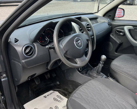 Серый Дачия Duster, объемом двигателя 1.5 л и пробегом 121 тыс. км за 10900 $, фото 10 на Automoto.ua