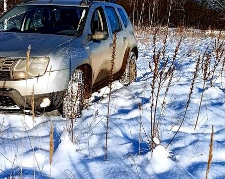 Сірий Дачія Duster, об'ємом двигуна 1.5 л та пробігом 335 тис. км за 10200 $, фото 2 на Automoto.ua