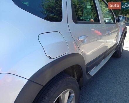 Серый Дачия Duster, объемом двигателя 1.5 л и пробегом 175 тыс. км за 10800 $, фото 7 на Automoto.ua