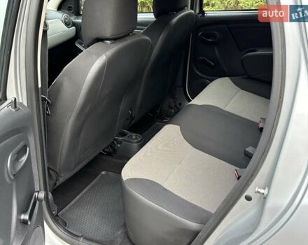 Серый Дачия Duster, объемом двигателя 1.5 л и пробегом 229 тыс. км за 9200 $, фото 11 на Automoto.ua