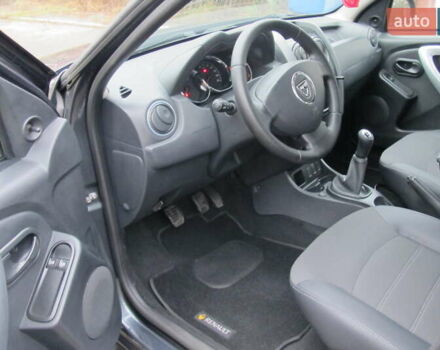 Серый Дачия Duster, объемом двигателя 1.6 л и пробегом 194 тыс. км за 10250 $, фото 10 на Automoto.ua