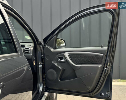 Сірий Дачія Duster, об'ємом двигуна 1.2 л та пробігом 85 тис. км за 9900 $, фото 18 на Automoto.ua