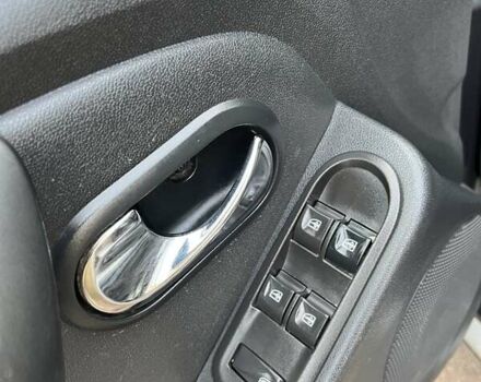 Серый Дачия Duster, объемом двигателя 1.5 л и пробегом 241 тыс. км за 9900 $, фото 48 на Automoto.ua