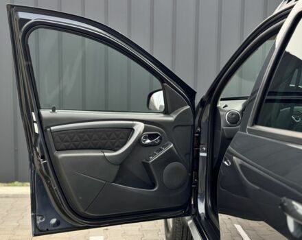 Сірий Дачія Duster, об'ємом двигуна 1.2 л та пробігом 85 тис. км за 9900 $, фото 15 на Automoto.ua