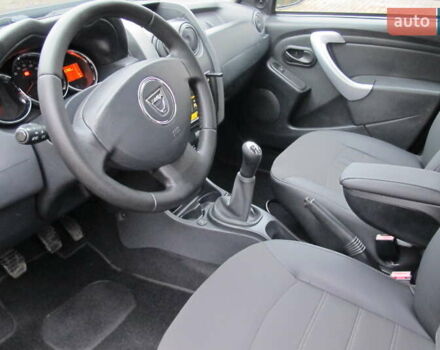Серый Дачия Duster, объемом двигателя 1.6 л и пробегом 194 тыс. км за 10250 $, фото 9 на Automoto.ua