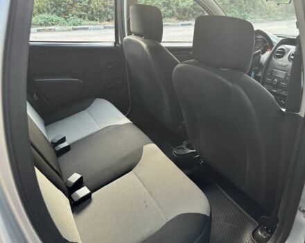 Сірий Дачія Duster, об'ємом двигуна 1.5 л та пробігом 226 тис. км за 9600 $, фото 13 на Automoto.ua
