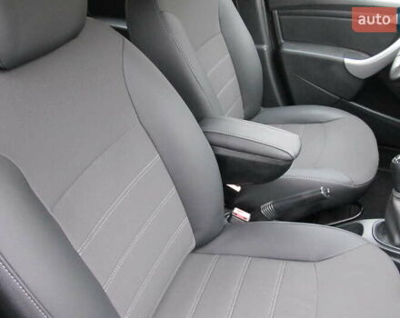 Серый Дачия Duster, объемом двигателя 1.6 л и пробегом 194 тыс. км за 10250 $, фото 14 на Automoto.ua