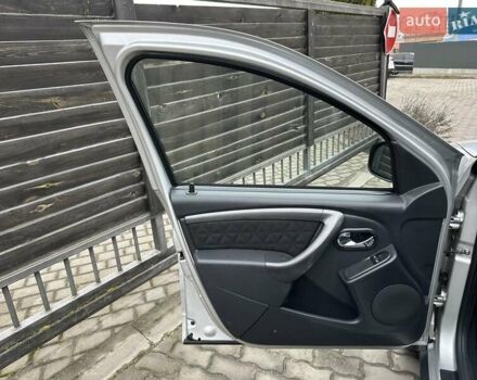 Сірий Дачія Duster, об'ємом двигуна 1.6 л та пробігом 210 тис. км за 9900 $, фото 14 на Automoto.ua