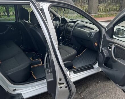Сірий Дачія Duster, об'ємом двигуна 1.5 л та пробігом 172 тис. км за 11300 $, фото 8 на Automoto.ua