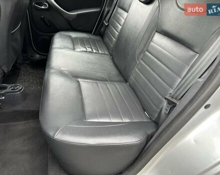 Сірий Дачія Duster, об'ємом двигуна 1.6 л та пробігом 210 тис. км за 9900 $, фото 29 на Automoto.ua