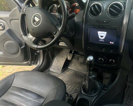 Серый Дачия Duster, объемом двигателя 1.46 л и пробегом 146 тыс. км за 9700 $, фото 12 на Automoto.ua