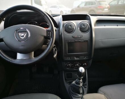 Сірий Дачія Duster, об'ємом двигуна 1.2 л та пробігом 86 тис. км за 7000 $, фото 7 на Automoto.ua