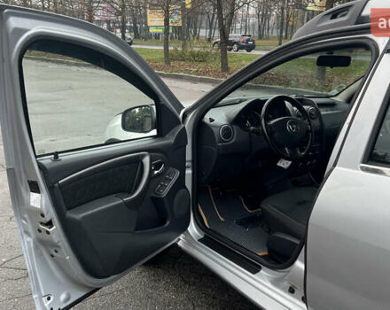 Сірий Дачія Duster, об'ємом двигуна 1.5 л та пробігом 172 тис. км за 11300 $, фото 22 на Automoto.ua