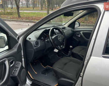Сірий Дачія Duster, об'ємом двигуна 1.5 л та пробігом 172 тис. км за 11300 $, фото 21 на Automoto.ua