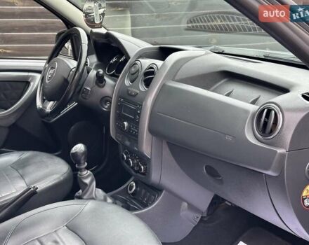 Сірий Дачія Duster, об'ємом двигуна 1.6 л та пробігом 210 тис. км за 9900 $, фото 24 на Automoto.ua