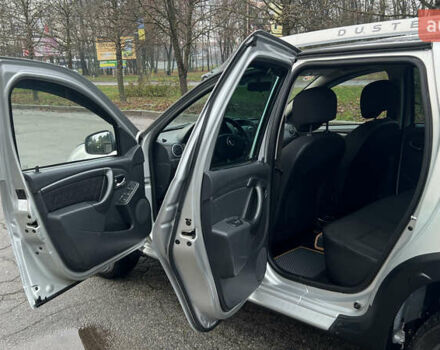 Сірий Дачія Duster, об'ємом двигуна 1.5 л та пробігом 172 тис. км за 11300 $, фото 26 на Automoto.ua