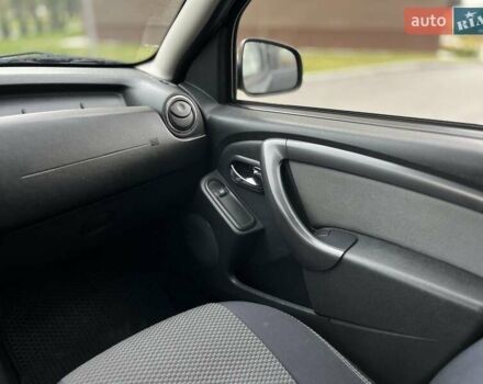 Серый Дачия Duster, объемом двигателя 1.2 л и пробегом 96 тыс. км за 8500 $, фото 1 на Automoto.ua
