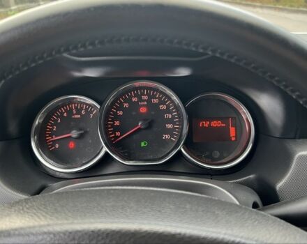 Сірий Дачія Duster, об'ємом двигуна 1.5 л та пробігом 172 тис. км за 11300 $, фото 9 на Automoto.ua