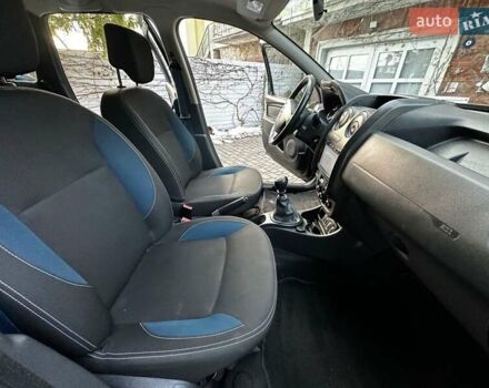 Сірий Дачія Duster, об'ємом двигуна 1.5 л та пробігом 151 тис. км за 9999 $, фото 18 на Automoto.ua