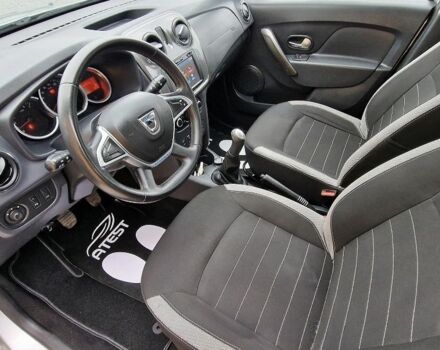 Сірий Дачія Duster, об'ємом двигуна 1.5 л та пробігом 128 тис. км за 8270 $, фото 7 на Automoto.ua