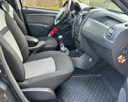 Серый Дачия Duster, объемом двигателя 1.5 л и пробегом 168 тыс. км за 7600 $, фото 7 на Automoto.ua