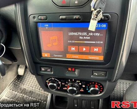 Серый Дачия Duster, объемом двигателя 1.6 л и пробегом 186 тыс. км за 12900 $, фото 8 на Automoto.ua