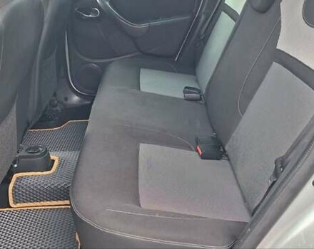 Серый Дачия Duster, объемом двигателя 1.5 л и пробегом 167 тыс. км за 11900 $, фото 61 на Automoto.ua