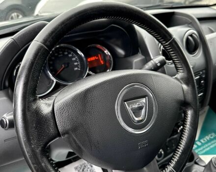 Сірий Дачія Duster, об'ємом двигуна 1.6 л та пробігом 123 тис. км за 10200 $, фото 9 на Automoto.ua