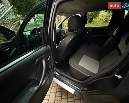Серый Дачия Duster, объемом двигателя 1.5 л и пробегом 170 тыс. км за 10900 $, фото 13 на Automoto.ua