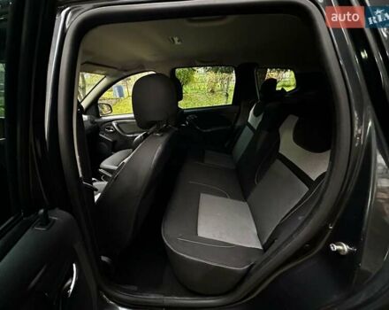 Серый Дачия Duster, объемом двигателя 1.5 л и пробегом 170 тыс. км за 10900 $, фото 16 на Automoto.ua