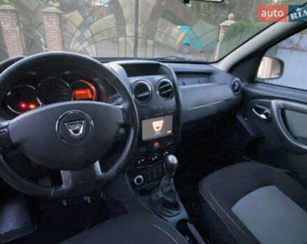 Серый Дачия Duster, объемом двигателя 1.5 л и пробегом 200 тыс. км за 12000 $, фото 34 на Automoto.ua