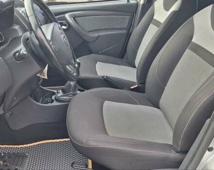 Серый Дачия Duster, объемом двигателя 1.5 л и пробегом 167 тыс. км за 11900 $, фото 62 на Automoto.ua